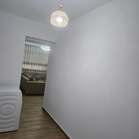 Apartament Eri *